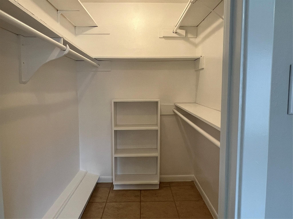 2824 Briarhurst Drive - Photo 11