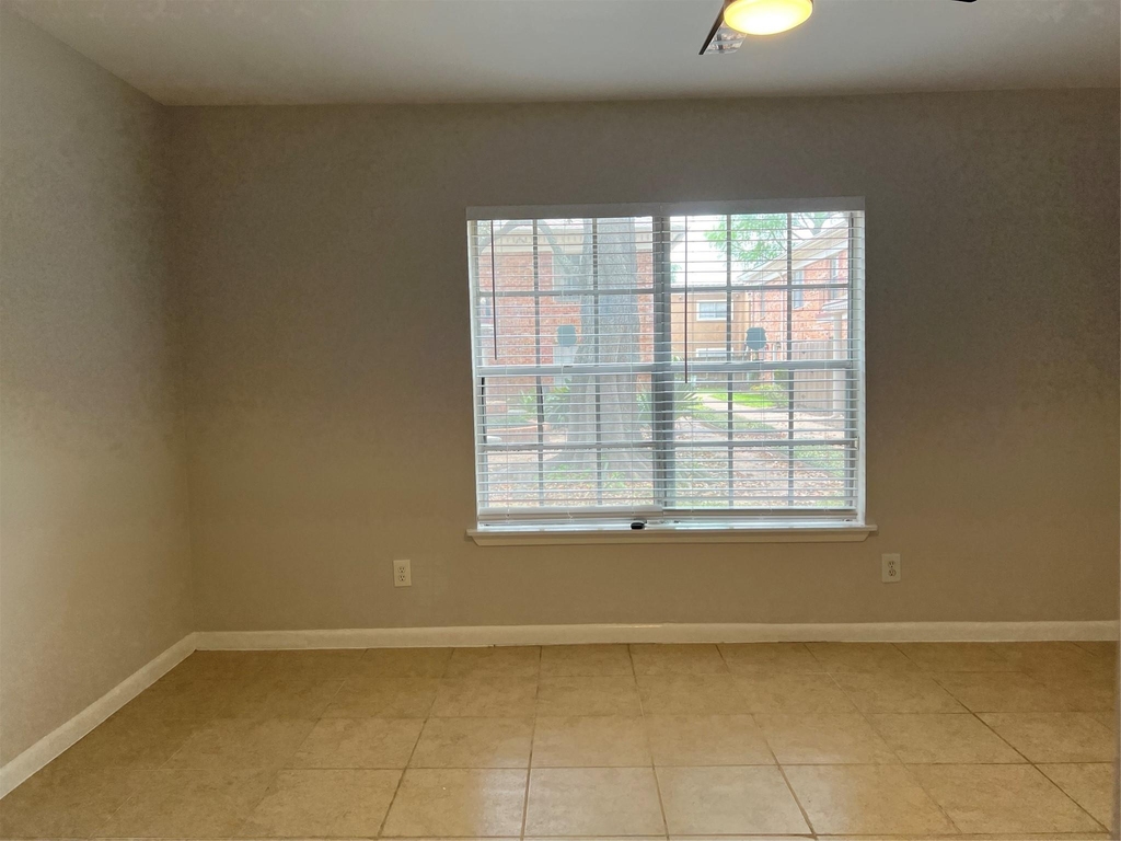 2824 Briarhurst Drive - Photo 8