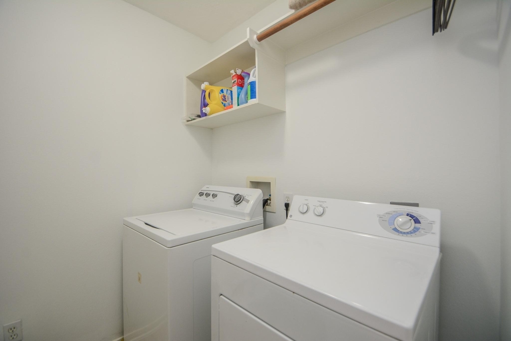 2 Stone Arrow Place - Photo 22