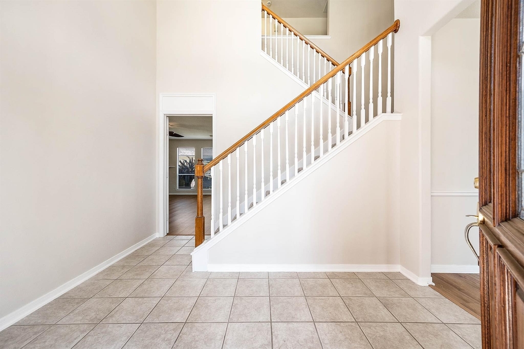 7902 Feather Springs - Photo 4