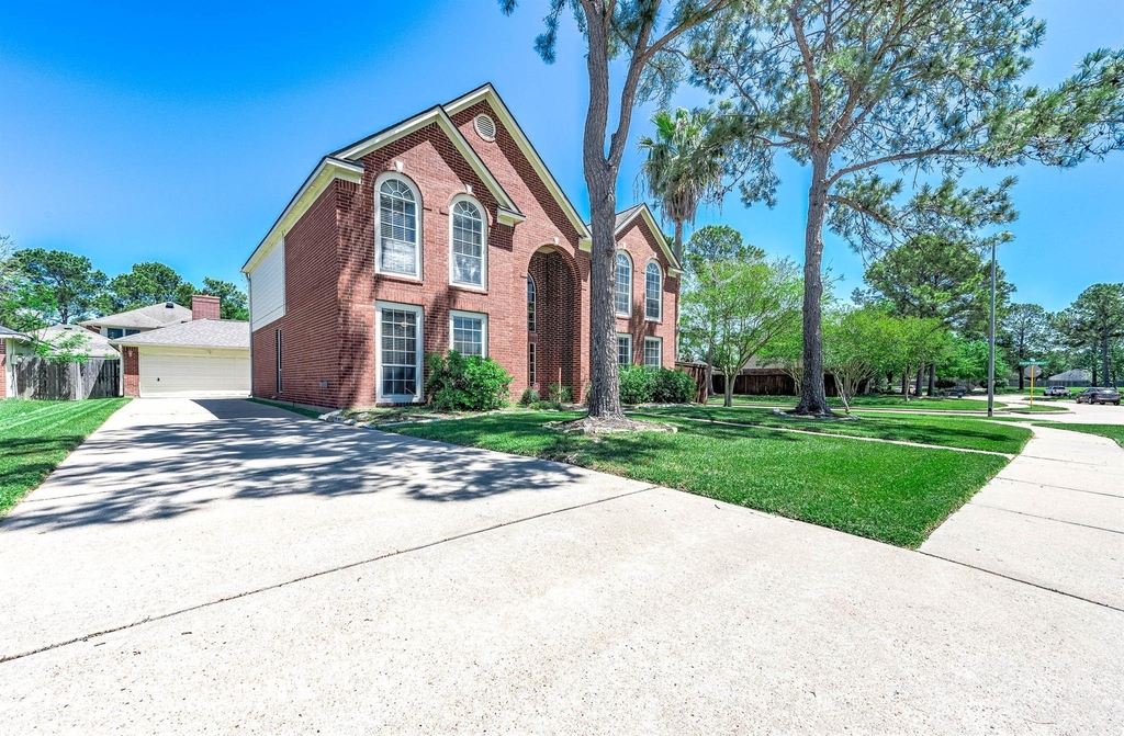 7902 Feather Springs - Photo 1