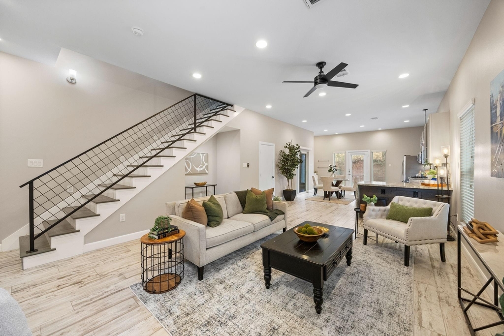 317 E 35th Street - Photo 1