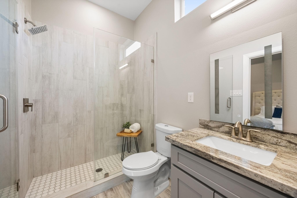 317 E 35th Street - Photo 15