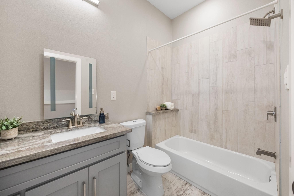 317 E 35th Street - Photo 17