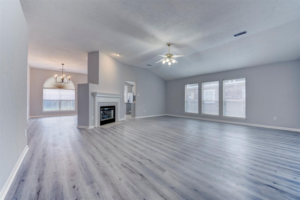 9026 Eaglecove Drive - Photo 7