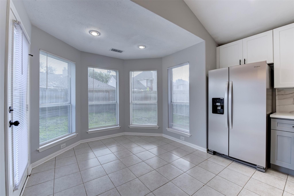 9026 Eaglecove Drive - Photo 18