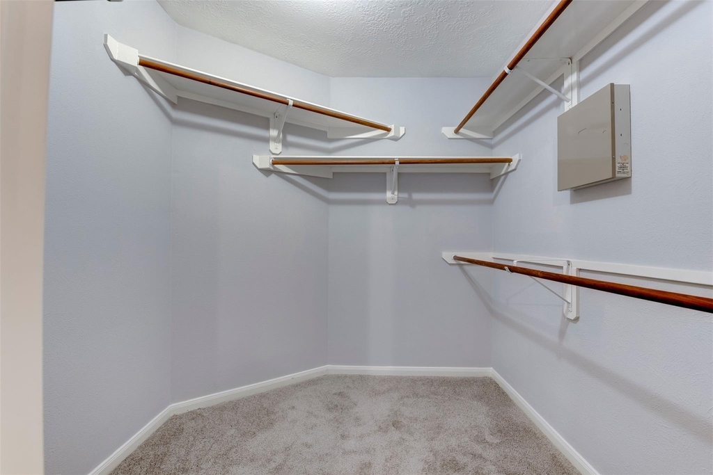 9026 Eaglecove Drive - Photo 26
