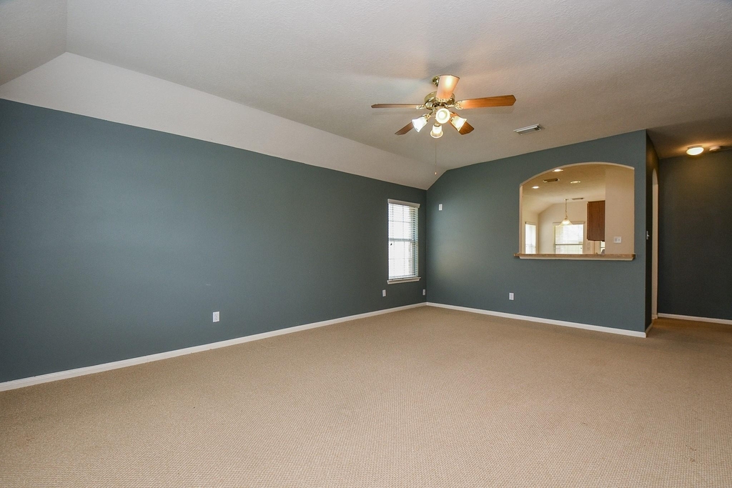 7218 Fox Hall Lane - Photo 10