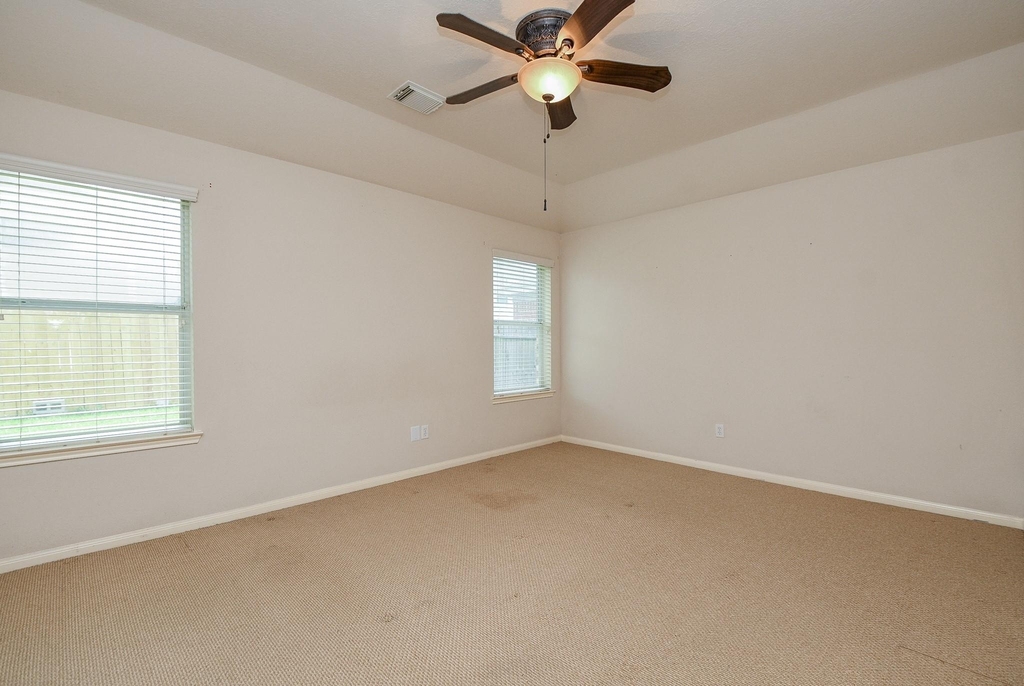 7218 Fox Hall Lane - Photo 13