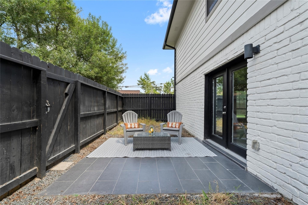 9130 Vogue Lane - Photo 8