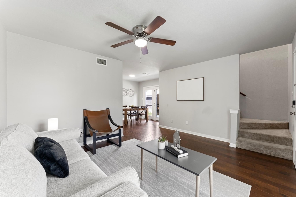 9130 Vogue Lane - Photo 6