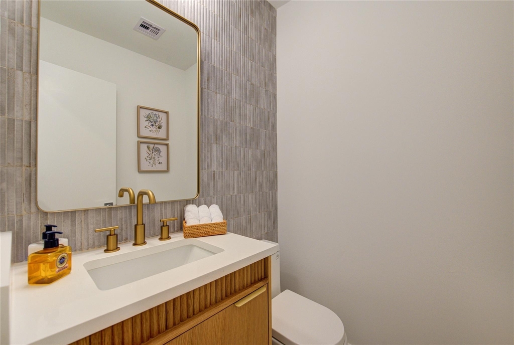 303 Isolde Drive - Photo 17