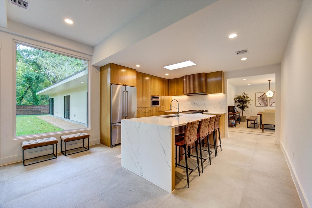 303 Isolde Drive - Photo 6