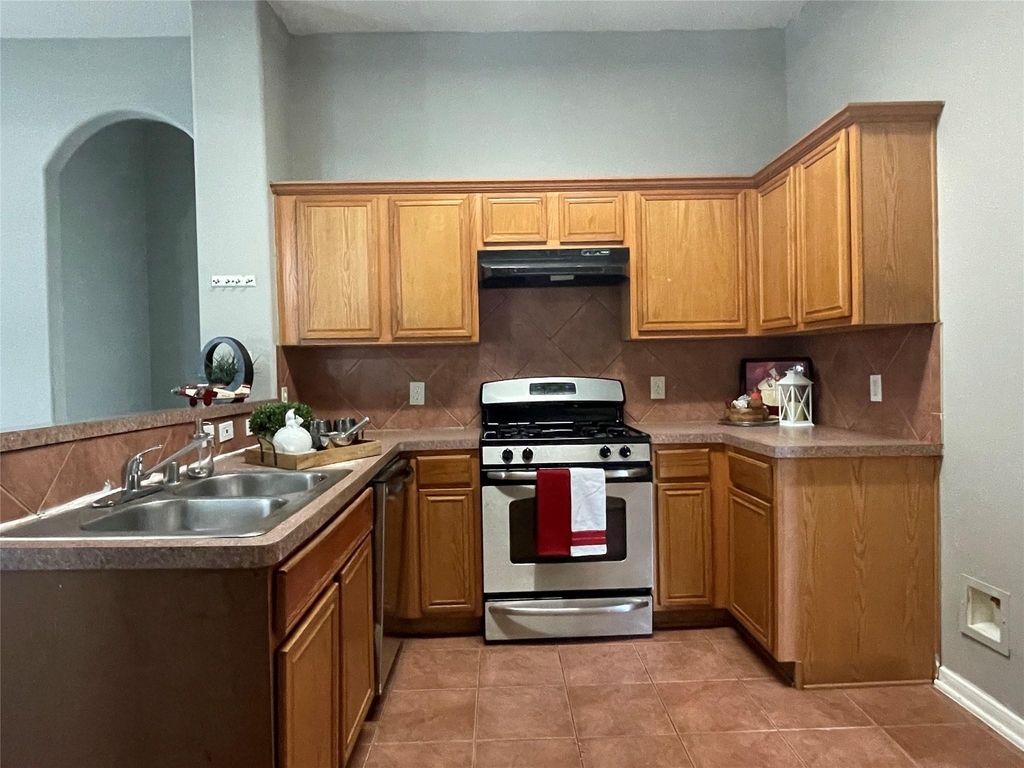 811 Forest Hillside Lane - Photo 20