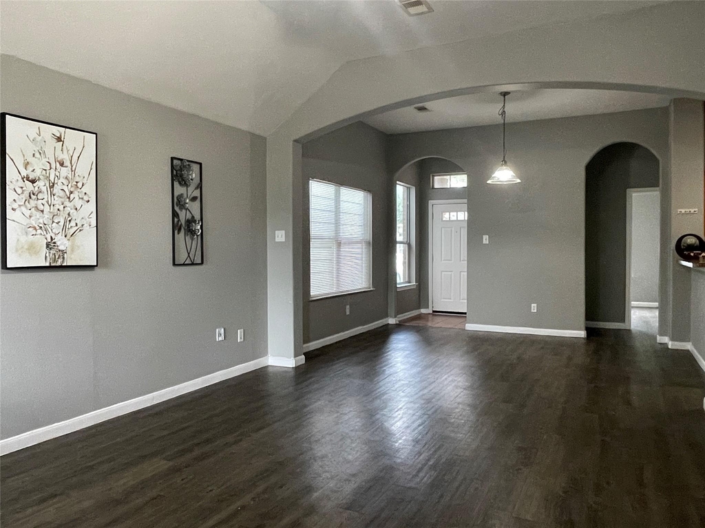811 Forest Hillside Lane - Photo 9