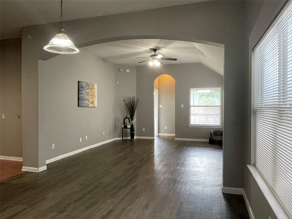 811 Forest Hillside Lane - Photo 7