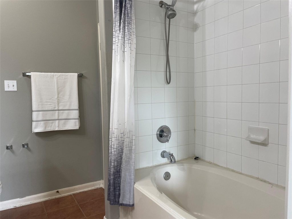 811 Forest Hillside Lane - Photo 16