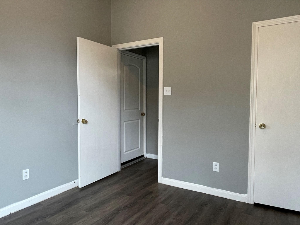 811 Forest Hillside Lane - Photo 5