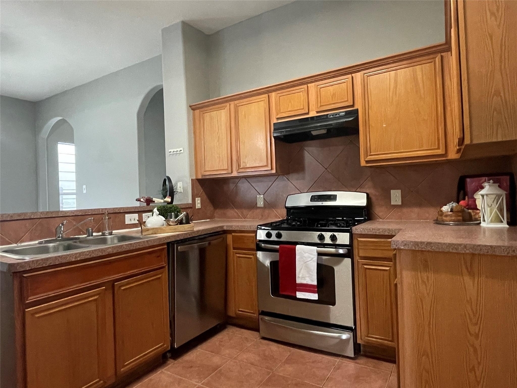 811 Forest Hillside Lane - Photo 19