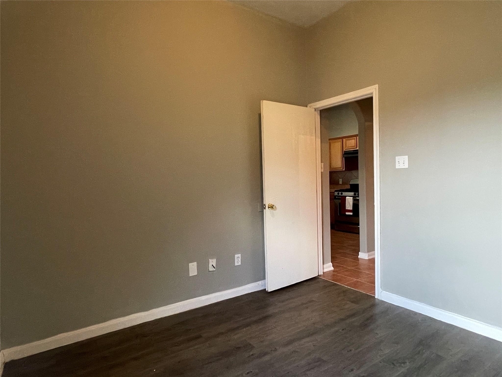 811 Forest Hillside Lane - Photo 24
