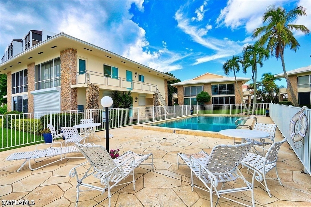 2500 Gulf Shore Boulevard N - Photo 20