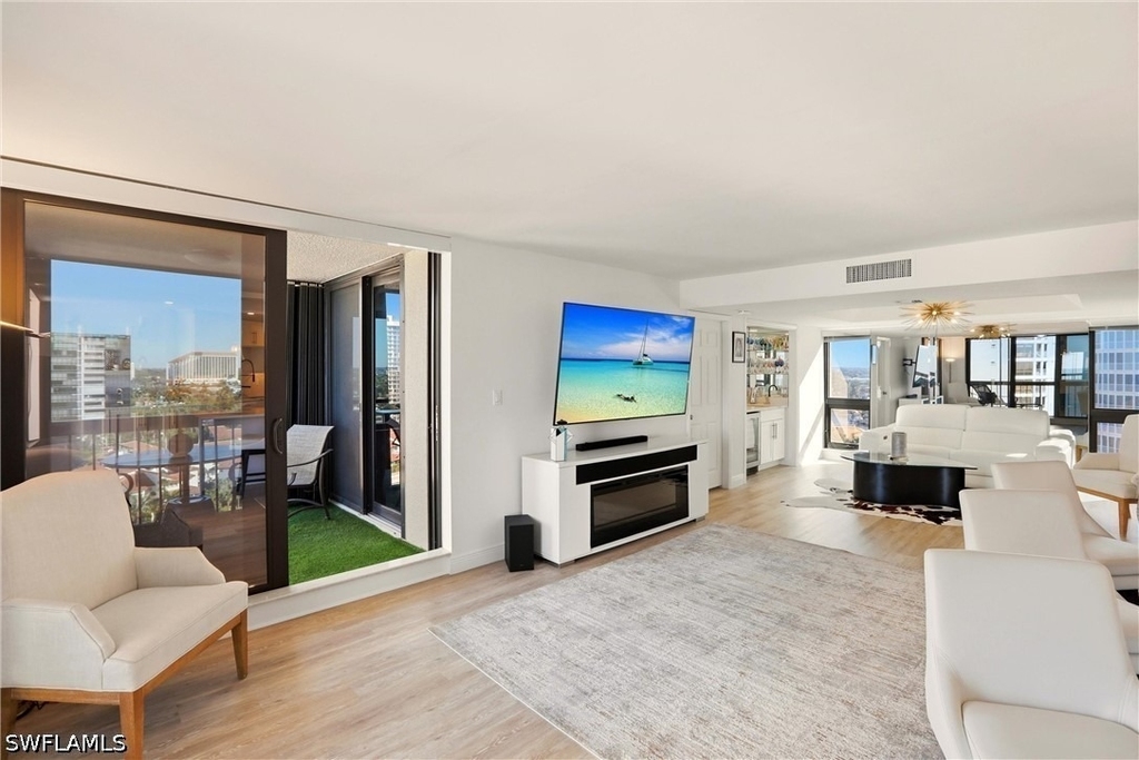 4551 Gulf Shore Boulevard N - Photo 4