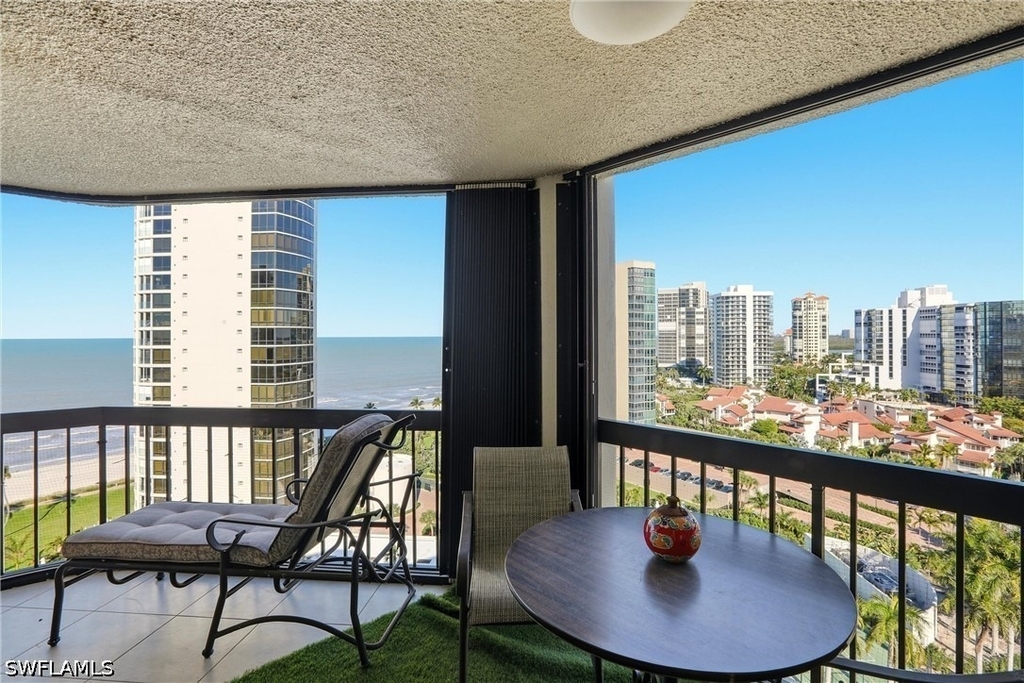 4551 Gulf Shore Boulevard N - Photo 18