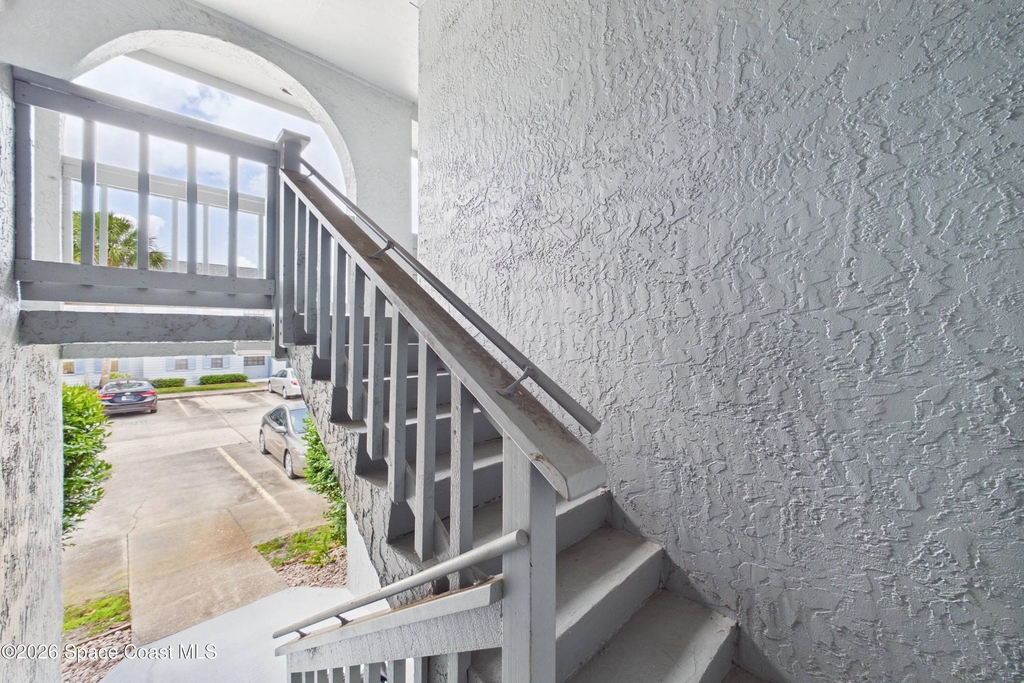1735 Harrison Street - Photo 5