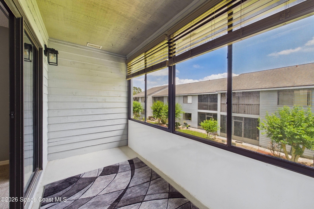 1735 Harrison Street - Photo 32