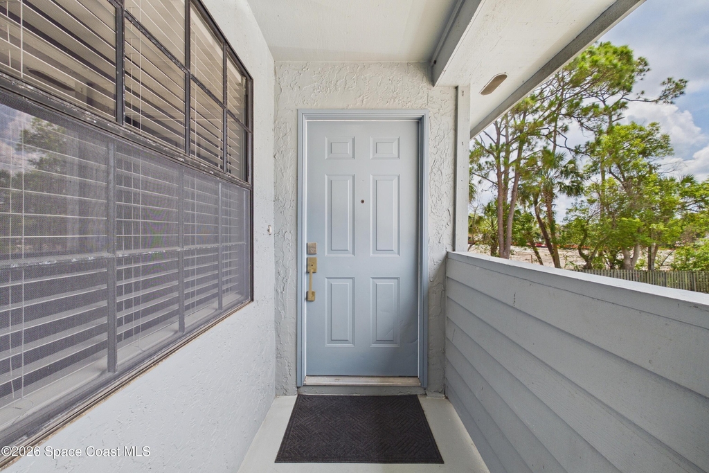1735 Harrison Street - Photo 4