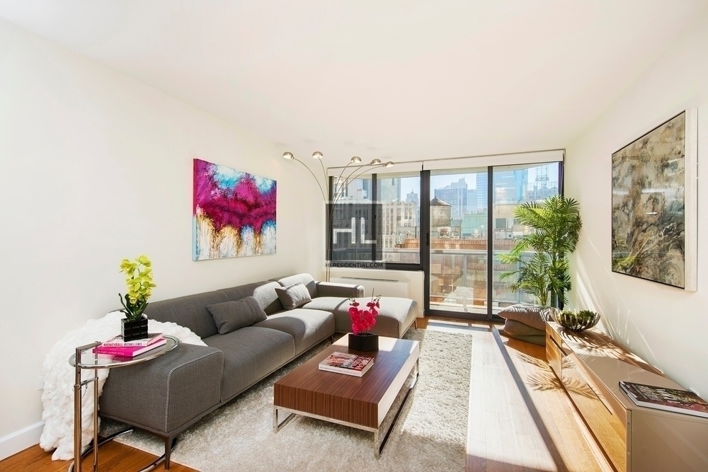 West 48th Street - Photo 1