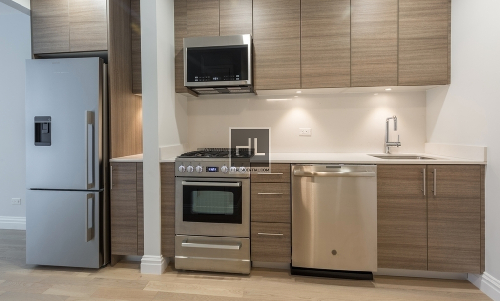 West 48th Street - Photo 7