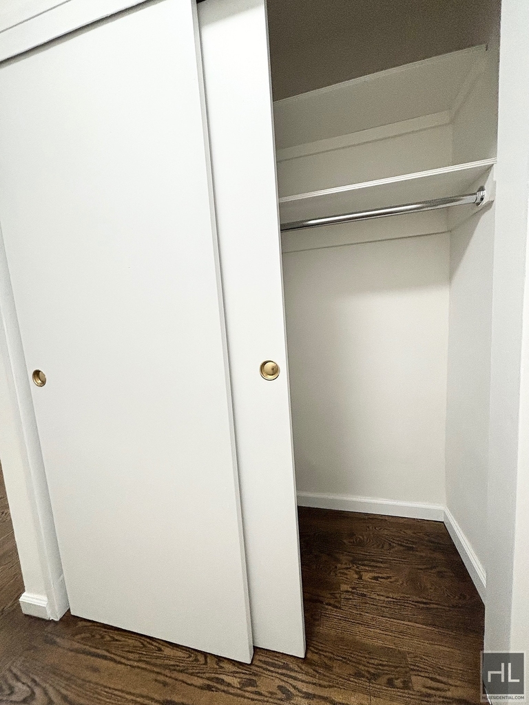 East 56 Street - Photo 11