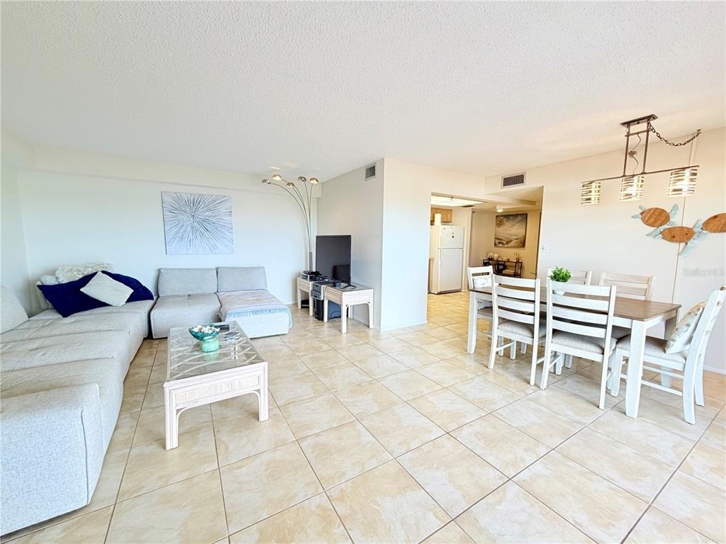 7430 Sunshine Skyway Lane S - Photo 10