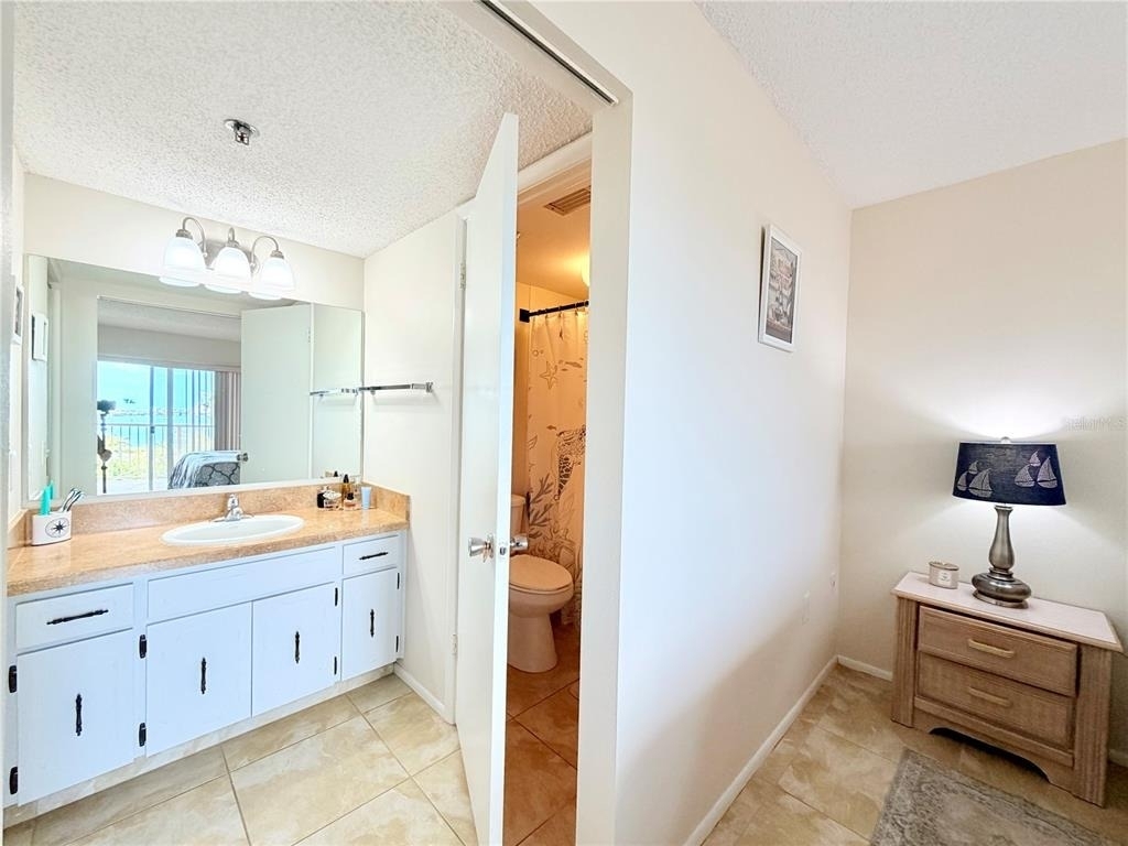 7430 Sunshine Skyway Lane S - Photo 18