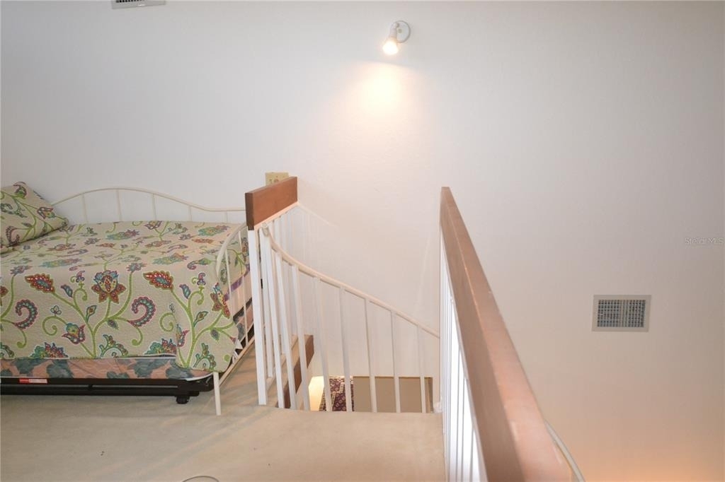 112 Lindsay Lane - Photo 8