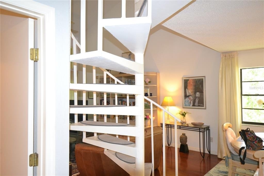 112 Lindsay Lane - Photo 13