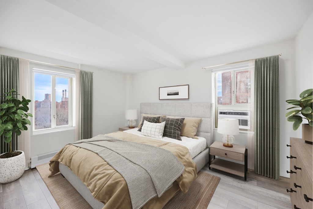  East 14th Street - Photo 2
