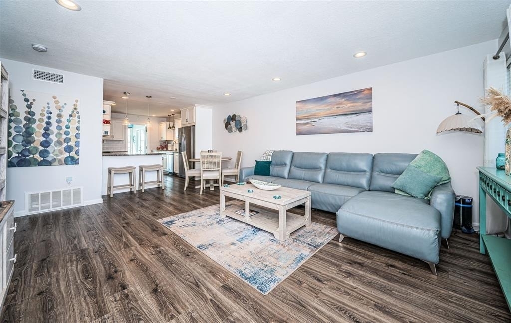 2 Causeway Boulevard - Photo 8