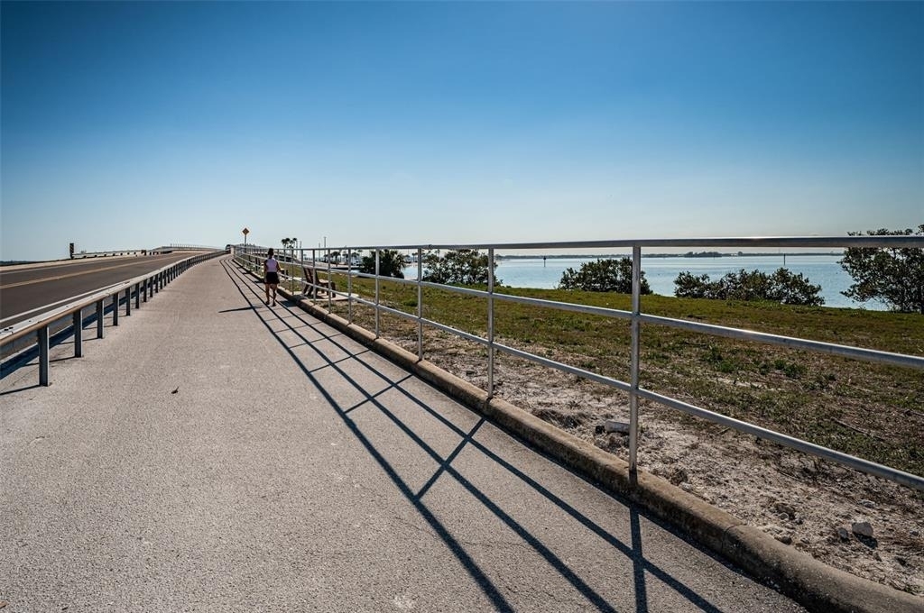 2 Causeway Boulevard - Photo 5