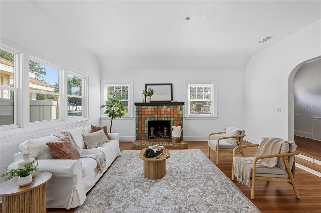 918 45th Street N - Photo 7