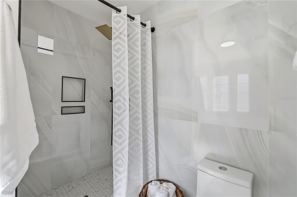 918 45th Street N - Photo 21