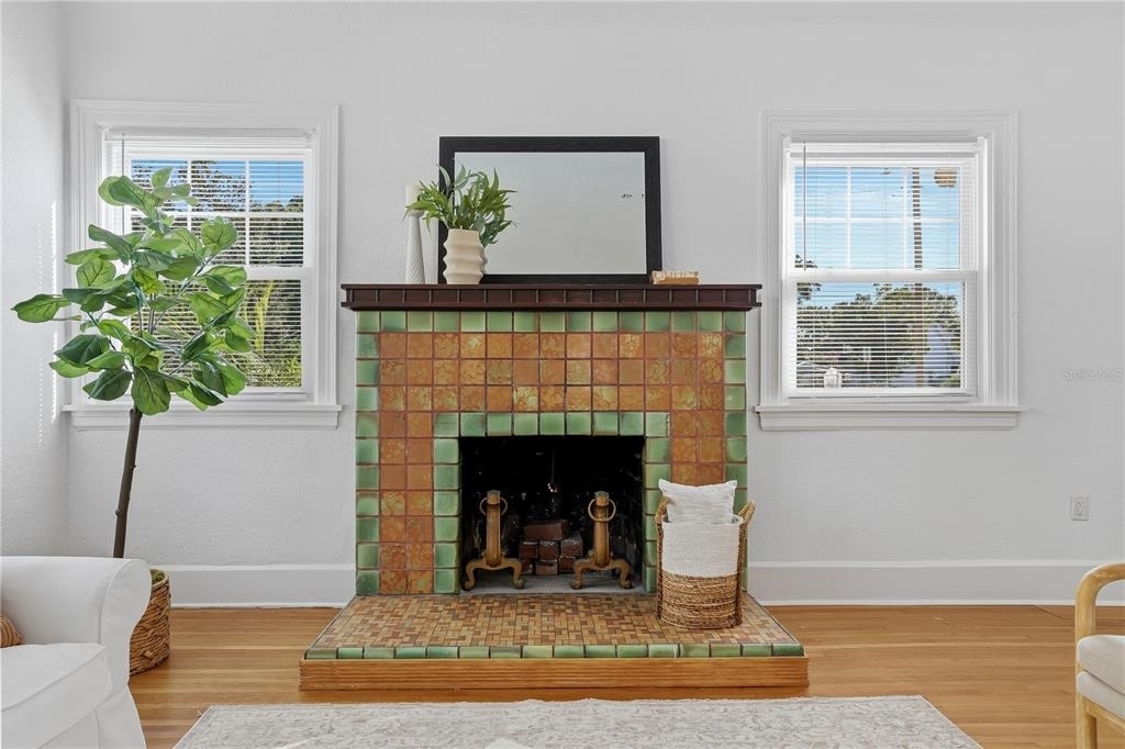918 45th Street N - Photo 9
