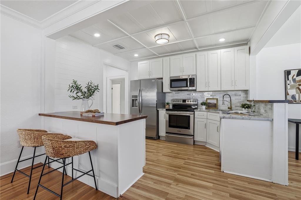 918 45th Street N - Photo 12