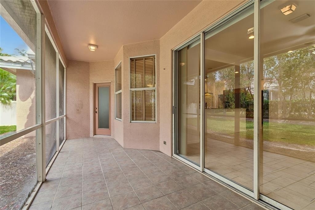 2204 Elizabeth Way - Photo 11