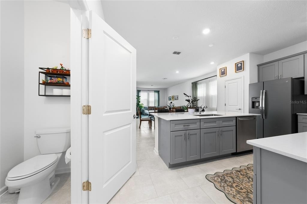 4132 Jespersen Street - Photo 6