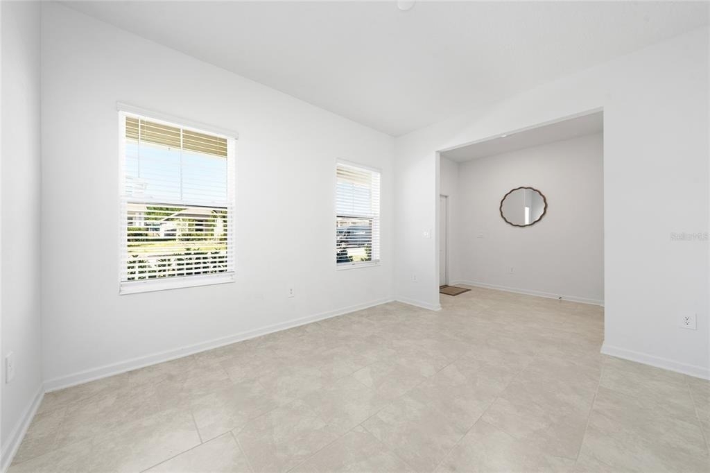 4132 Jespersen Street - Photo 5