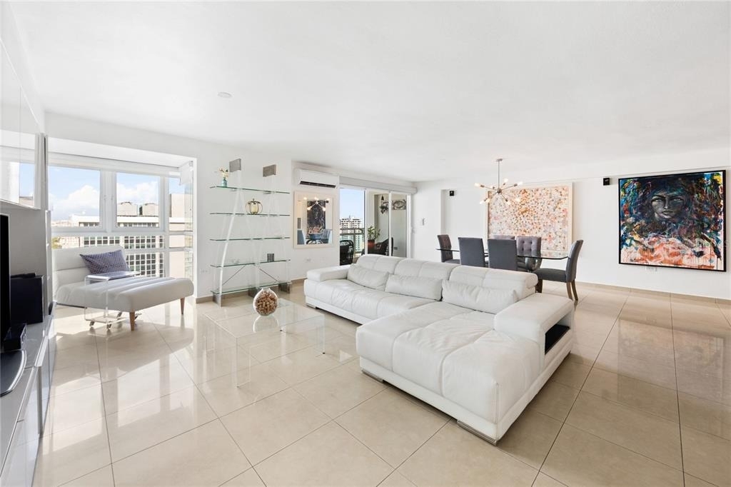 303 Villamil - Photo 1