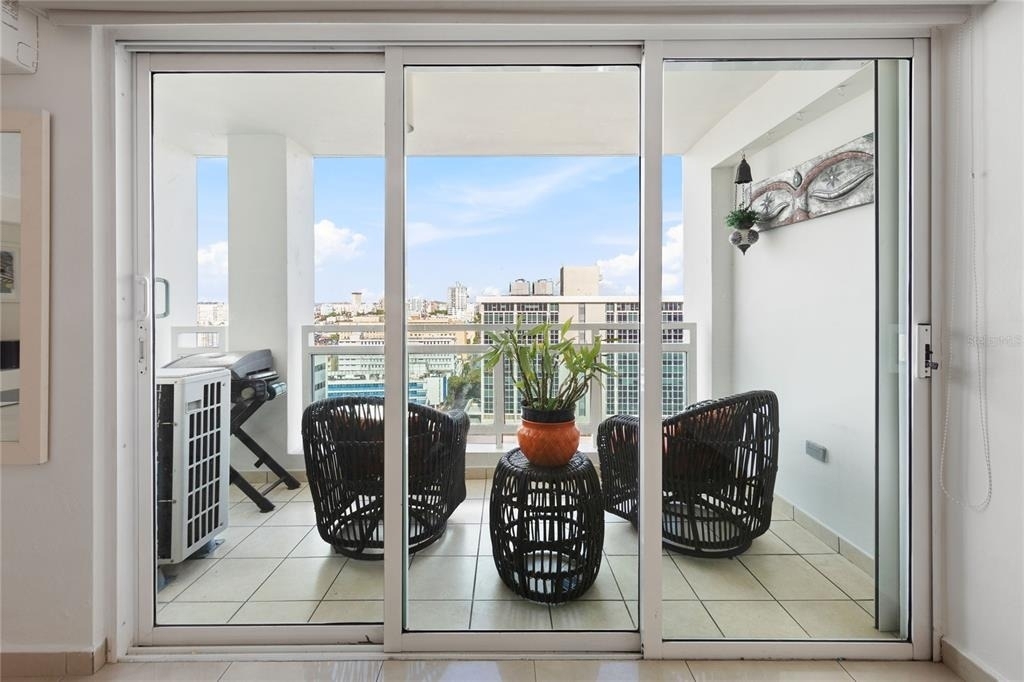 303 Villamil - Photo 4
