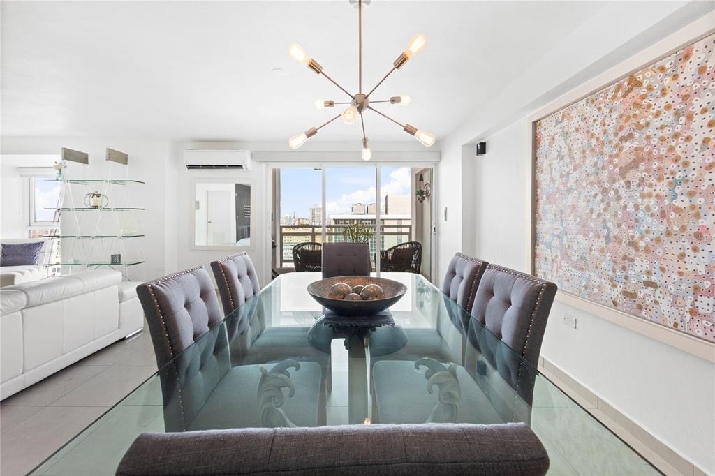 303 Villamil - Photo 2